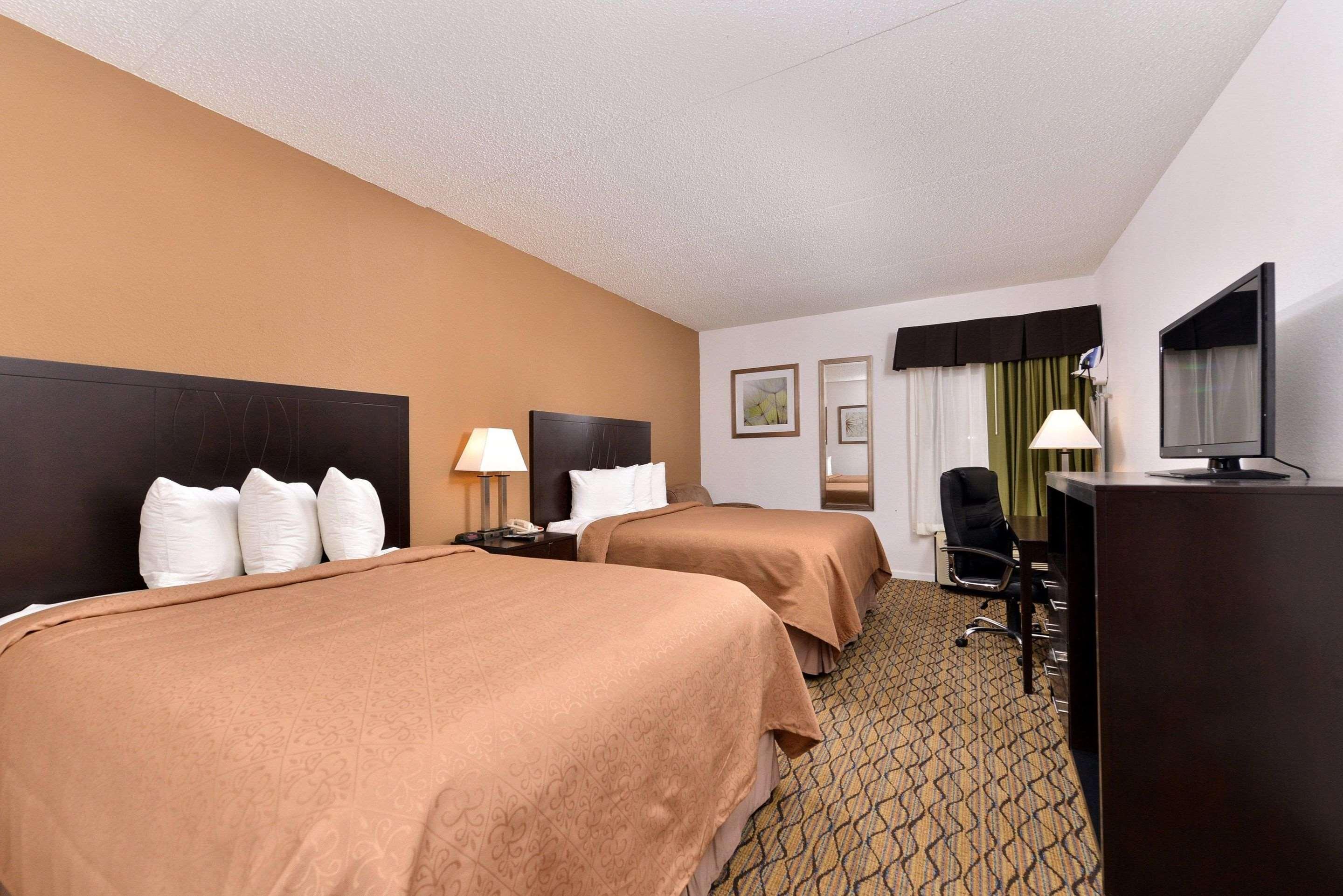 Quality Inn & Suites Matteson Near I-57 Εξωτερικό φωτογραφία