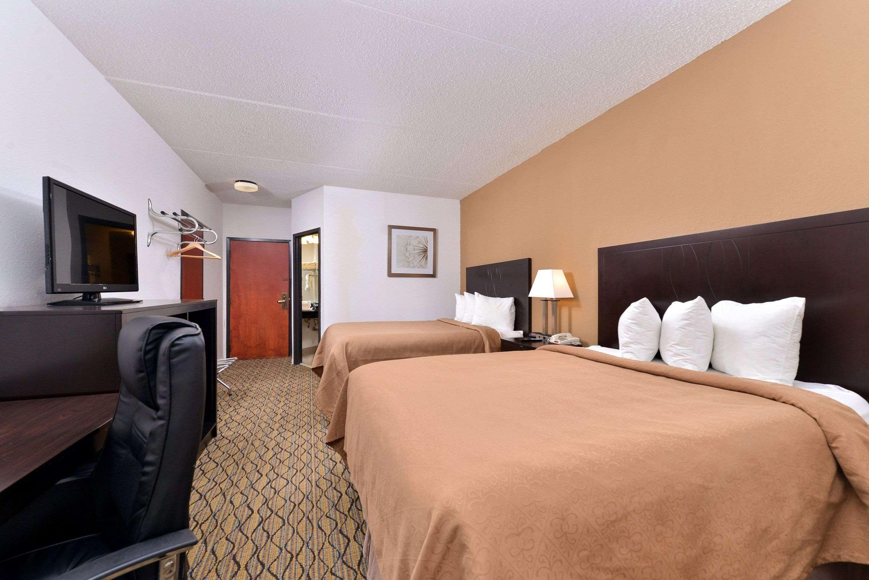 Quality Inn & Suites Matteson Near I-57 Εξωτερικό φωτογραφία
