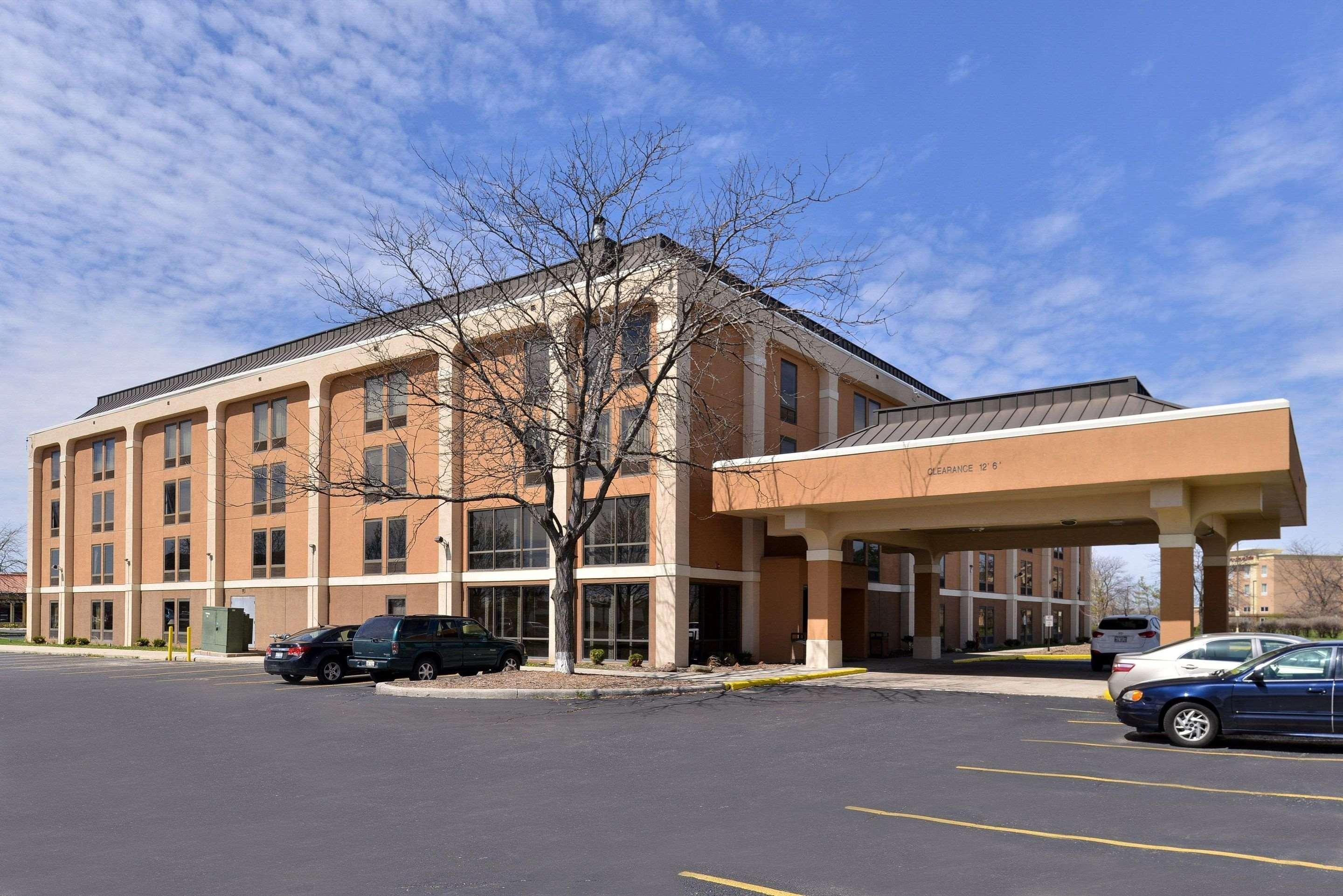 Quality Inn & Suites Matteson Near I-57 Εξωτερικό φωτογραφία