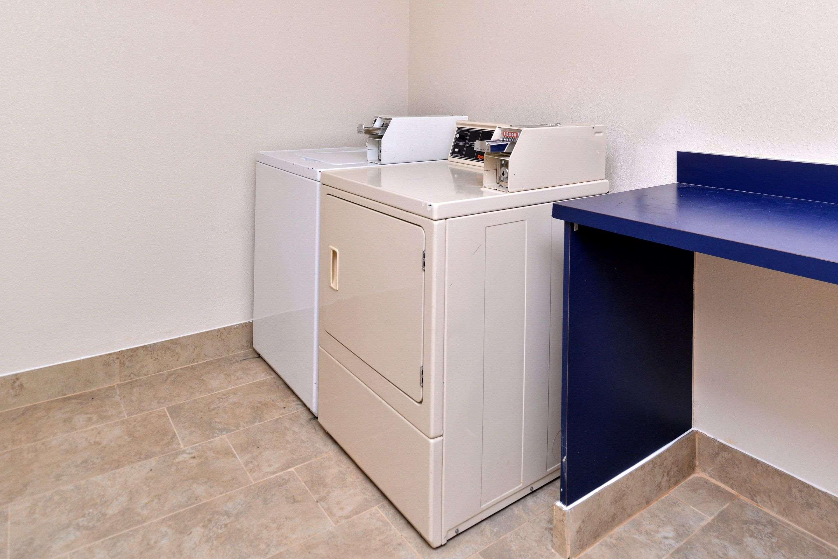 Quality Inn & Suites Matteson Near I-57 Εξωτερικό φωτογραφία