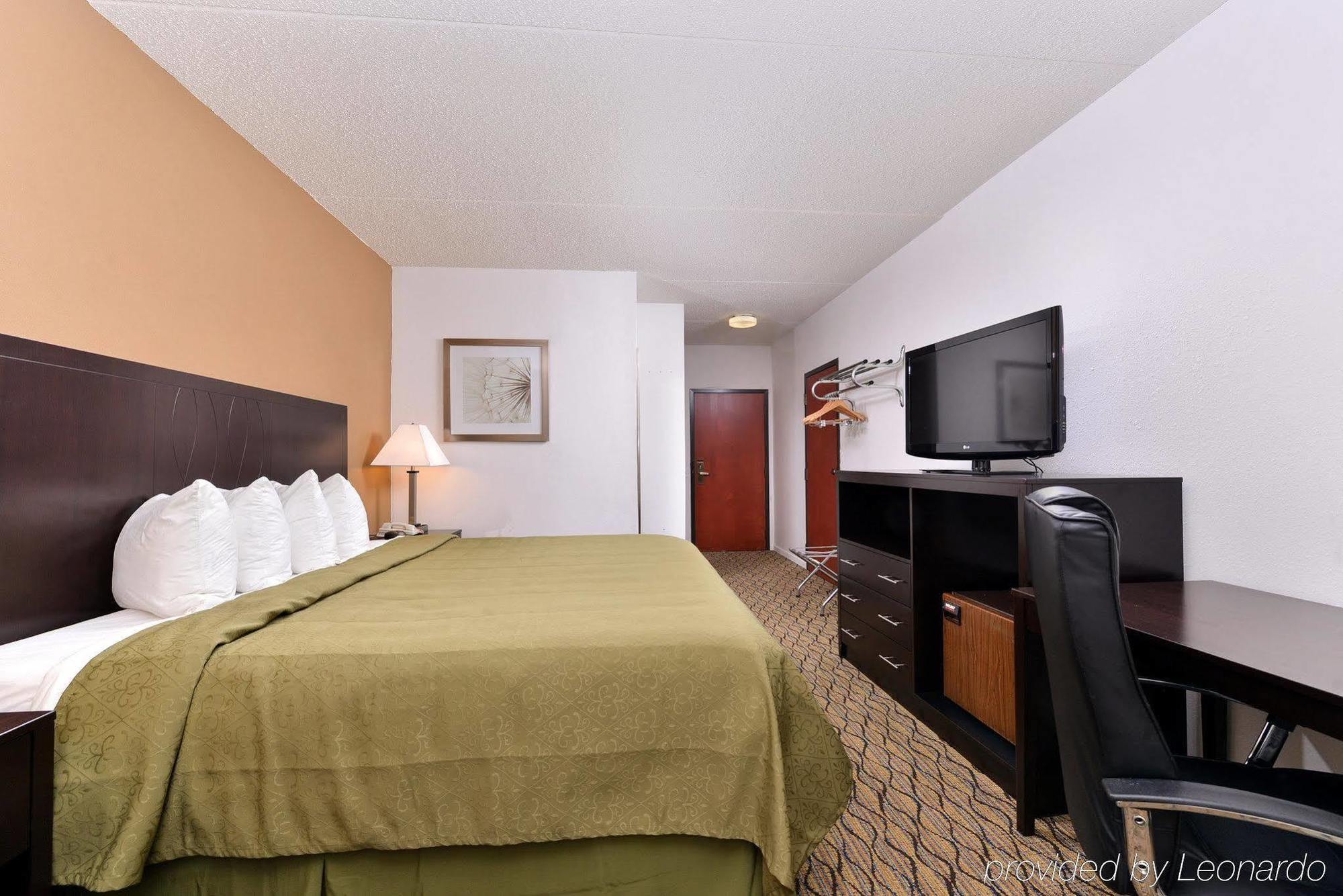 Quality Inn & Suites Matteson Near I-57 Εξωτερικό φωτογραφία
